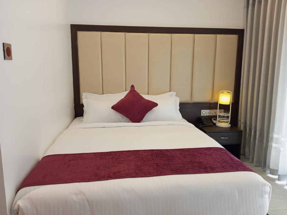 Shada Pathor Hotel & Resort Companiganj Bagian luar foto