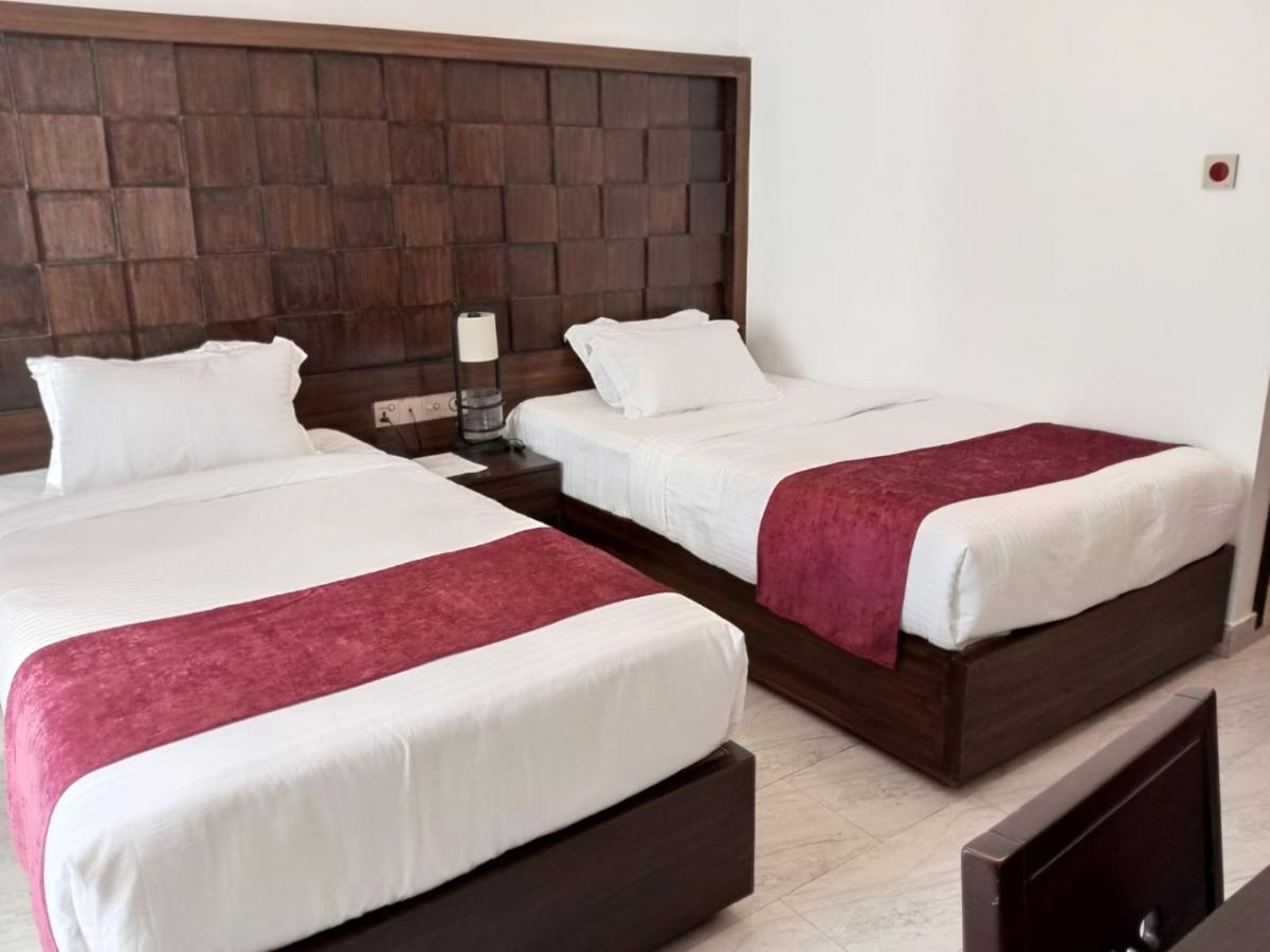 Shada Pathor Hotel & Resort Companiganj Bagian luar foto