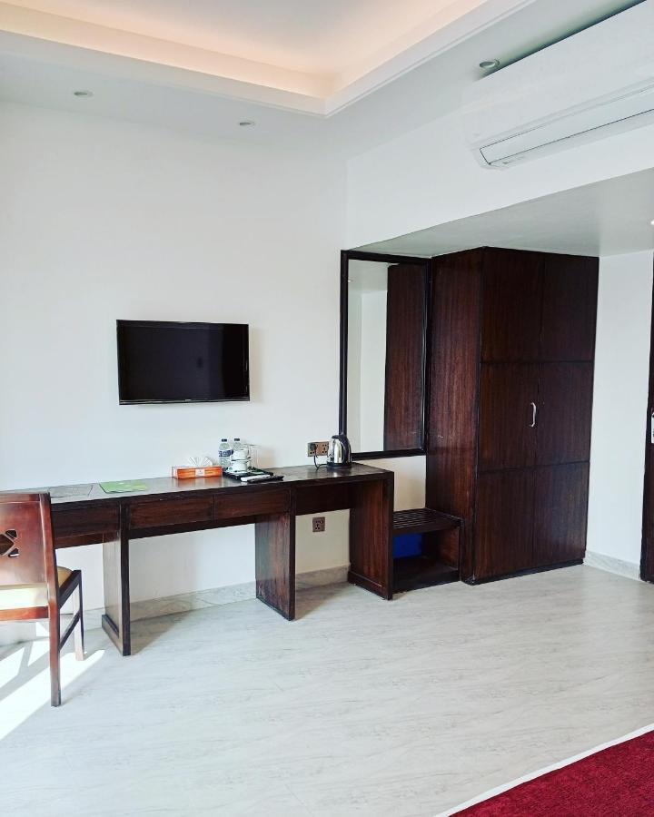 Shada Pathor Hotel & Resort Companiganj Bagian luar foto