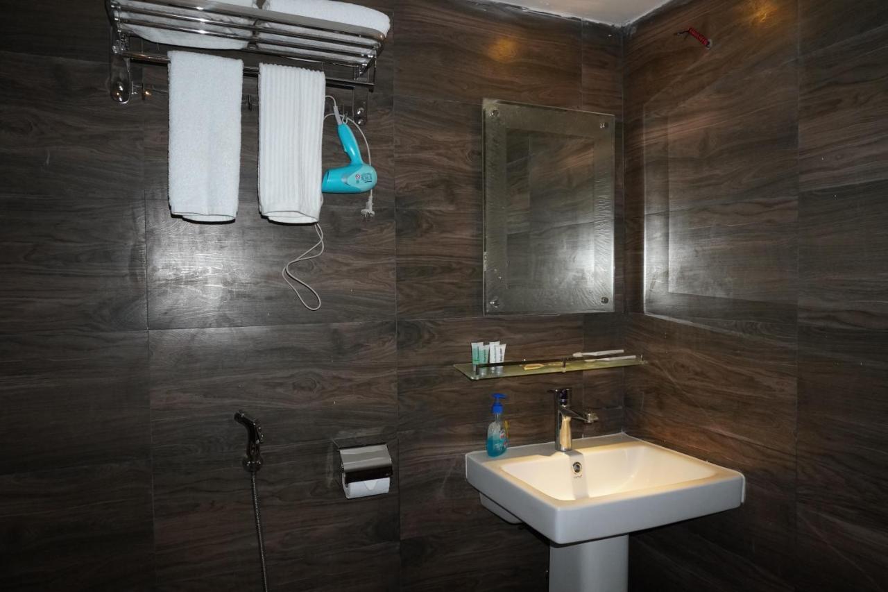 Shada Pathor Hotel & Resort Companiganj Bagian luar foto