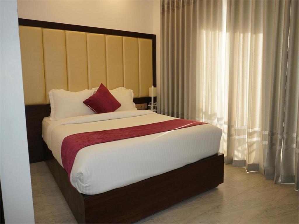 Shada Pathor Hotel & Resort Companiganj Bagian luar foto